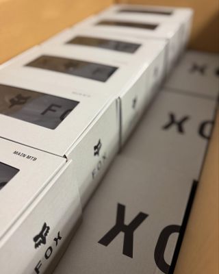 Naskladněny brýle pro cyklisty a spoustu další věcí #foxobchod #foxracing #mtb